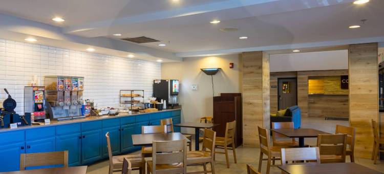丽笙乡村套房酒店-弗吉尼亚州道斯威尔-国王领地(Country Inn & Suites by Radisson, Doswell (Kings Dominion), VA)图片