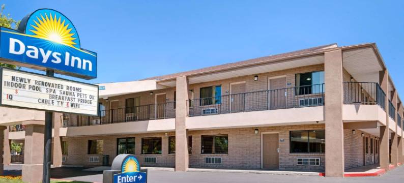 温德姆阿尔伯克基西部戴斯酒店及套房(Days Inn & Suites by Wyndham Albuquerque West)图片