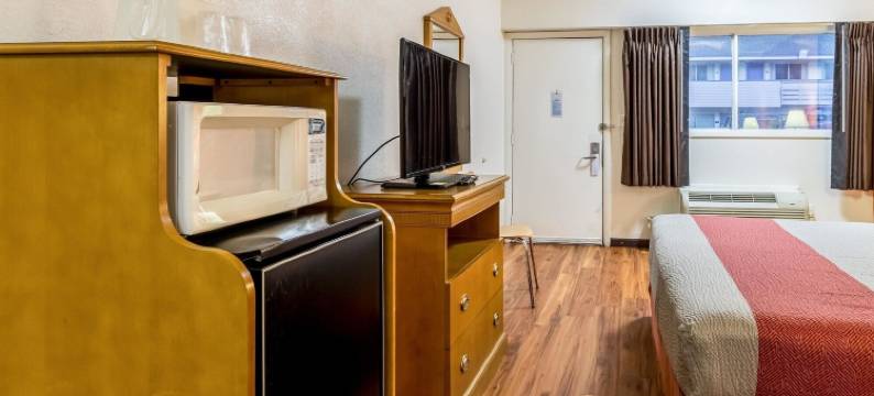 格罗夫城6号汽车旅馆(Motel 6 Grove City, Oh)图片