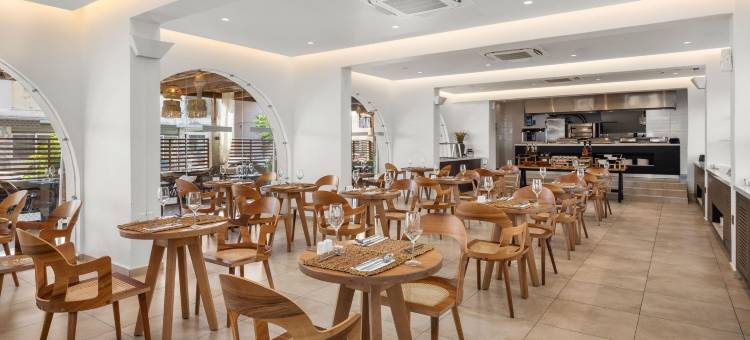 卡巴纳布鲁套房酒店(Cabana Blu Hotel & Suites)图片