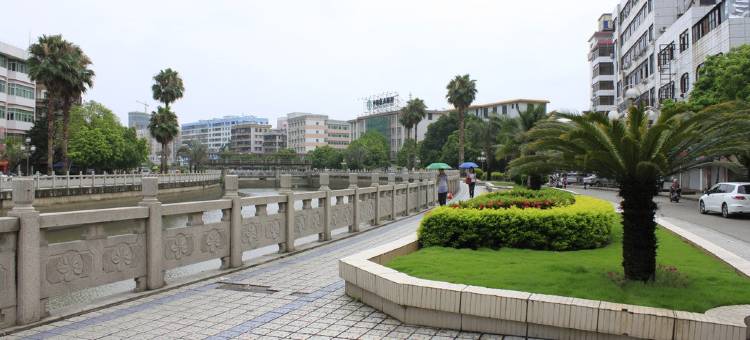 鸿泰商务宾馆(湛江世贸店)图片