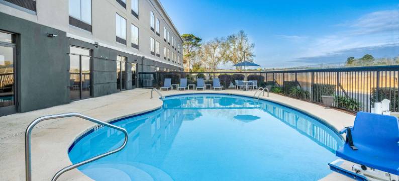 阿尔巴尼拉昆塔温德姆套房酒店(La Quinta Inn & Suites by Wyndham-Albany GA)图片