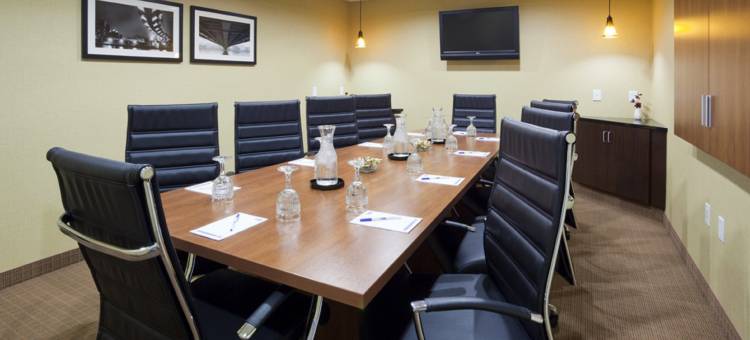 罗杰斯智选假日酒店及套房(Holiday Inn Express & Suites Rogers)图片