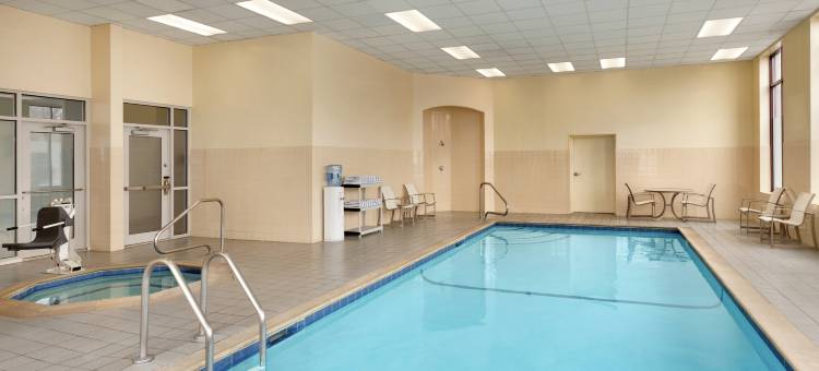 波士顿洛根机场希尔顿安泊酒店(Embassy Suites by Hilton Boston at Logan Airport)图片