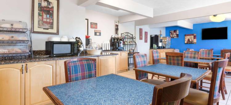 伦敦温德姆麦客达套房酒店(Microtel Inn & Suites by Wyndham London)图片