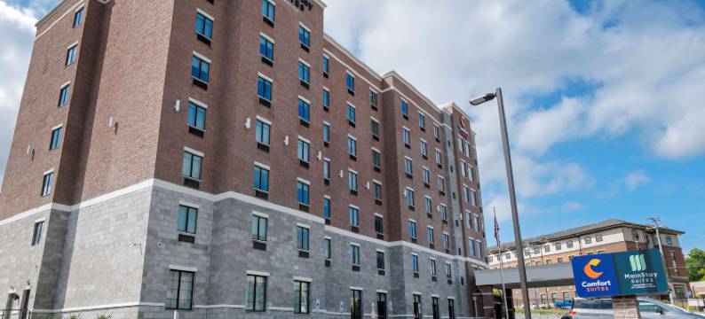 舒适套房酒店(Comfort Suites Cincinnati University - Downtown)图片