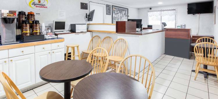 毕晓普速8酒店(Super 8 by Wyndham Bishop)图片