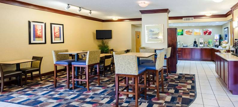 林奇堡大学附近凯艺酒店(Quality Inn Lynchburg Near University)图片