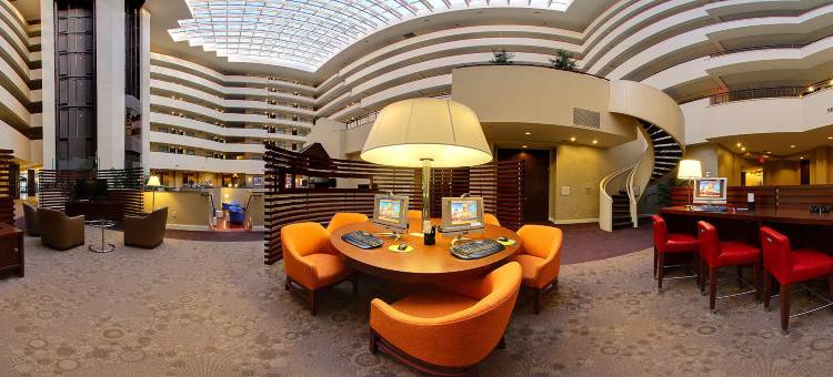 费城机场喜来登套房酒店(Sheraton Suites Philadelphia Airport)图片