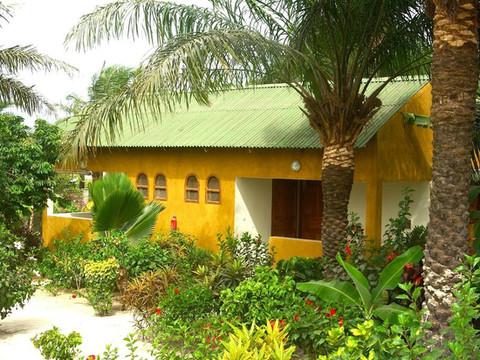 博隆斯热情酒店