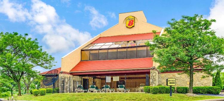 米切尔堡辛辛那提地区温德姆速8酒店(Super 8 by Wyndham Fort Mitchell Cincinnati Area)图片