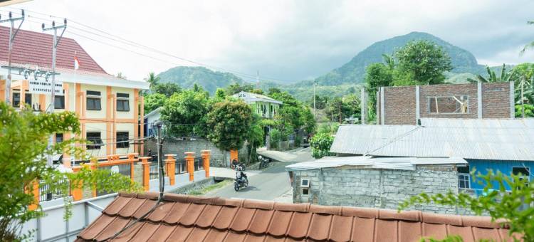 红多兹酒店-H.哈桑阿罗伯斯曼机场(RedDoorz Near H. Hasan Aroeboesman Airport)图片