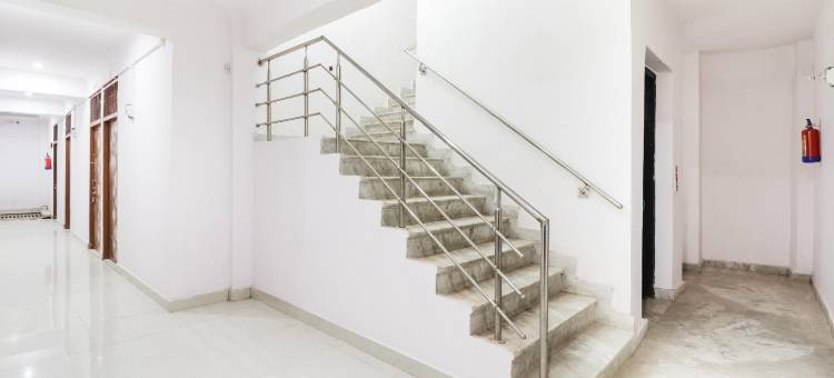 OYO61469卡拉瓦蒂宫酒店(Hotel O Kalawati Palace)图片