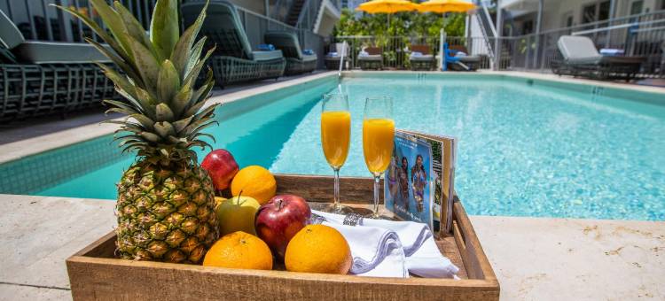 水边酒店(Waterside Hotel and Suites)图片