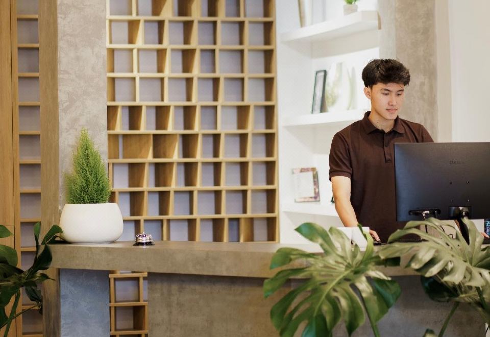 LATA Hotel & Apartments Hotel Overview