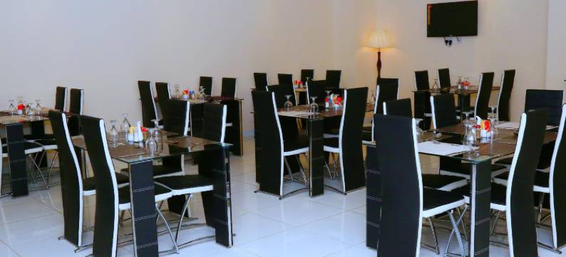 艾尔萨达拉酒店式公寓(Al Sadarah Hotel Apartments)图片