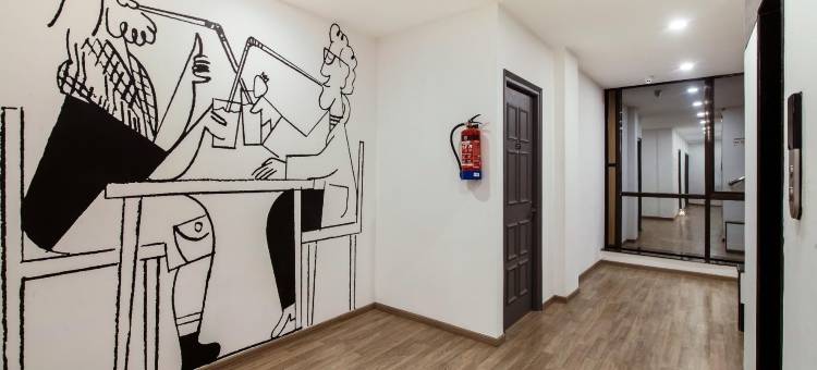 FabHotel Embassy Near Amanora Mall图片