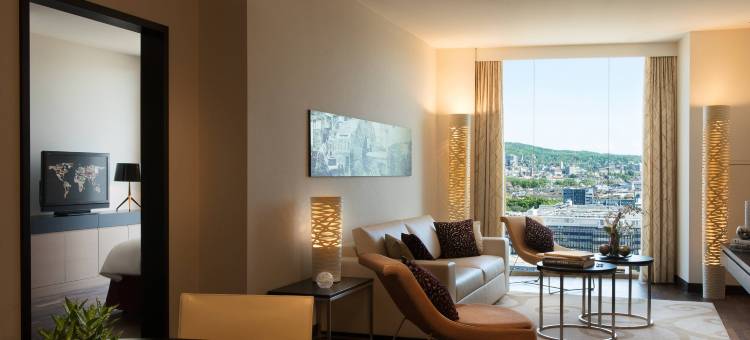 苏黎世大厦万丽酒店(Renaissance Zurich Tower Hotel)图片