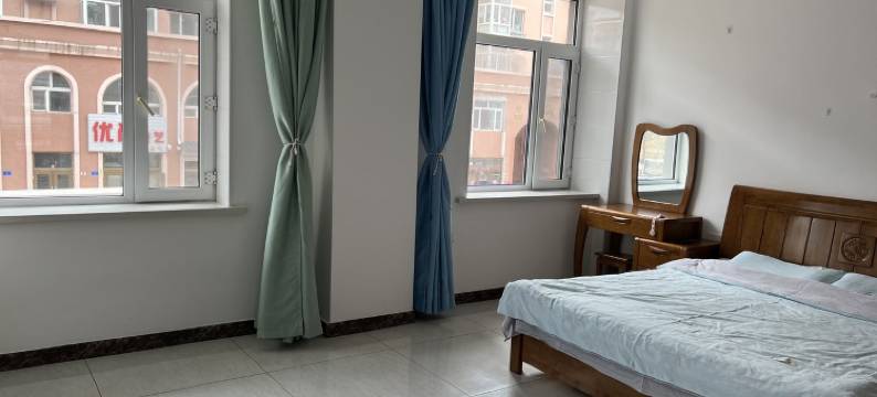 房东卖江鱼的小鹤公寓(繁荣街分店)图片