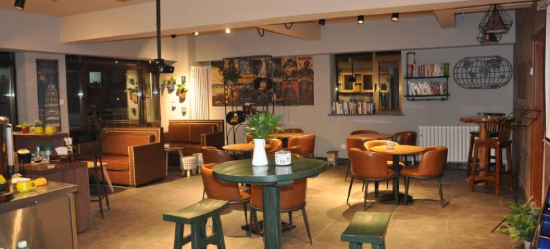 四季富氧青年旅舍(西宁火车站店)图片