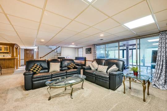 印第安纳州工作室,离亨廷堡市区6英里(Indiana Studio 6 Miles to Downtown Huntingburg)