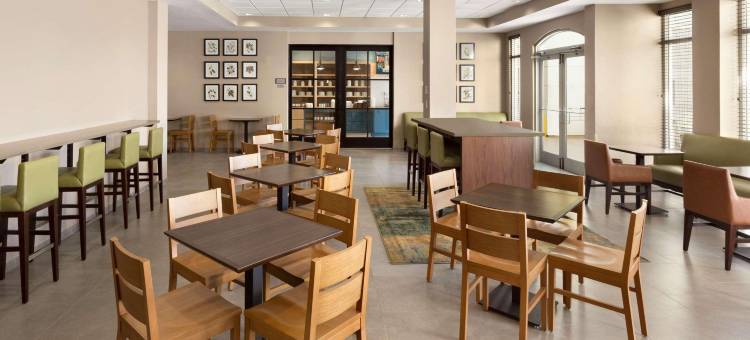 卡纳维拉尔港丽怡酒店(Country Inn & Suites by Radisson, Port Canaveral, FL)图片