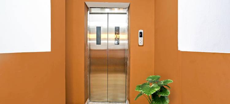 Fabhotel Seven 旅馆(FabHotel Seven Inn)图片