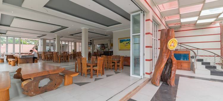 乌尔班维尤博托尔度假村-芝萨鲁亚蓬查克茂物(Urbanview Resort Botol Cisarua Puncak Bogor)图片