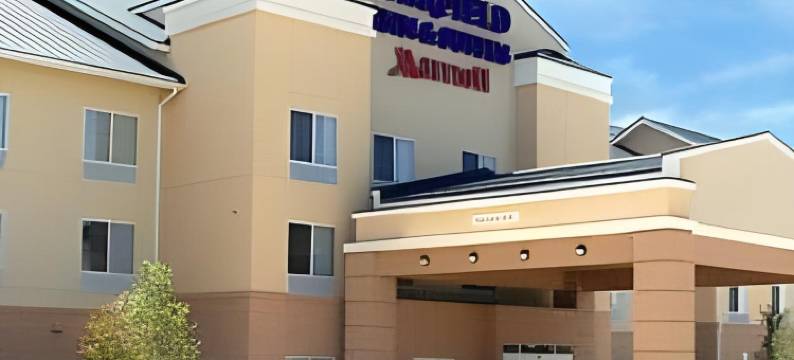登顿万枫酒店及套房(Fairfield Inn & Suites Denton)图片