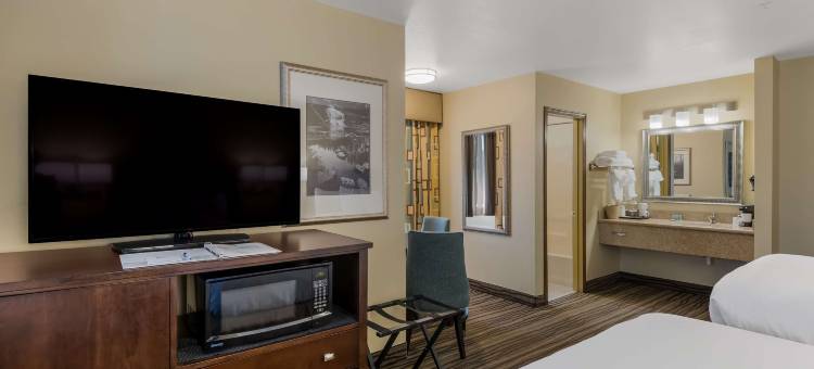 科蒂奇格罗夫大贝斯特韦斯特酒店(Best Western Cottage Grove Inn)图片