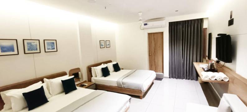 坎特酒店 by GoHotels - 靠近什里德瓦卡迪什寺(Hotel Kant by GoHotels - Near Shree Dwarkadhish Temple)图片