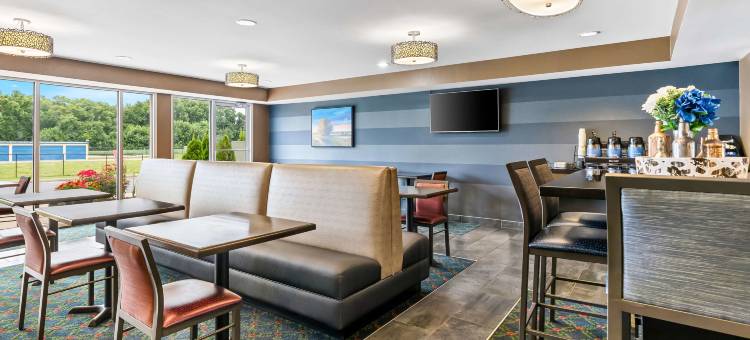 比洛特南遗产贝斯特韦斯特套房酒店(Best Western Legacy Inn  Suites Beloit-South Beloit)图片