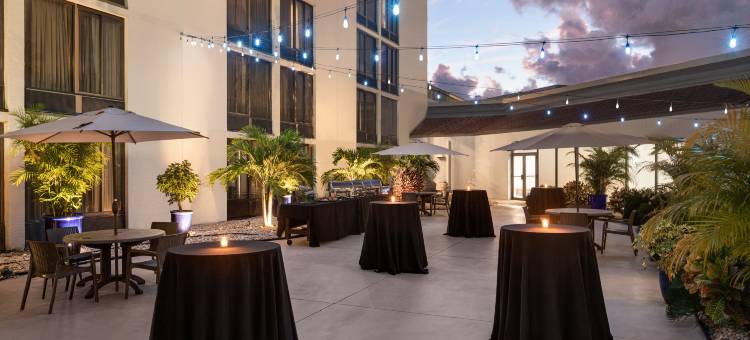 迈尔斯堡钟楼购物区希尔顿逸林酒店及度假村(Doubletree by Hilton Fort Myers at Bell Tower Shops)图片