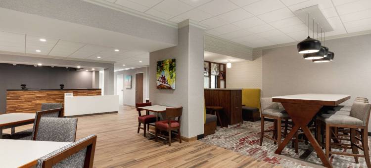 希尔顿欢朋酒店-斯塔克维尔(Hampton Inn Starkville)图片