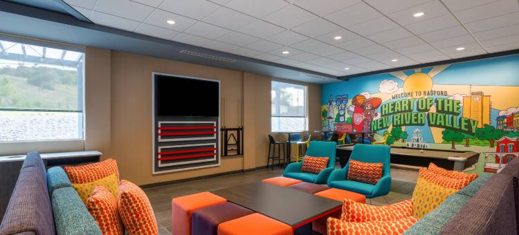 拉德福希尔顿Tru酒店(Tru by Hilton Radford)图片