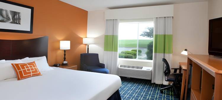 里士满万豪万枫酒店(Fairfield Inn Richmond)图片
