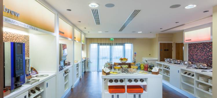 埃克塞特机场希尔顿欢朋酒店(Hampton by Hilton Exeter Airport)图片