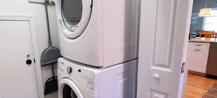 距海滩2个街区，距海湾1个街区 - 大型豪华4卧3卫海滩度假屋(Large Luxury 4 bed/3 bath Beach House-2 Blocks to beach, 1 Block to Bay)图片