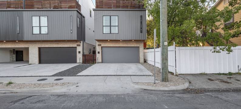 Modern 3 Bed 3 Bath Home with Rooftop Patio Minutes from Downtown & Deep Ellum图片