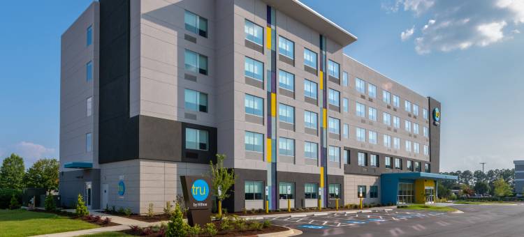 费耶特维尔布拉格堡希尔顿特鲁酒店(Tru by Hilton Fayetteville Fort Liberty)图片