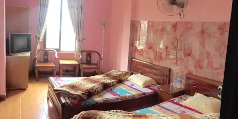 下龍科馬克酒店