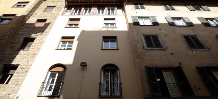Bob W Ponte Vecchio(鲍勃W旧桥)(Bob W Ponte Vecchio)图片