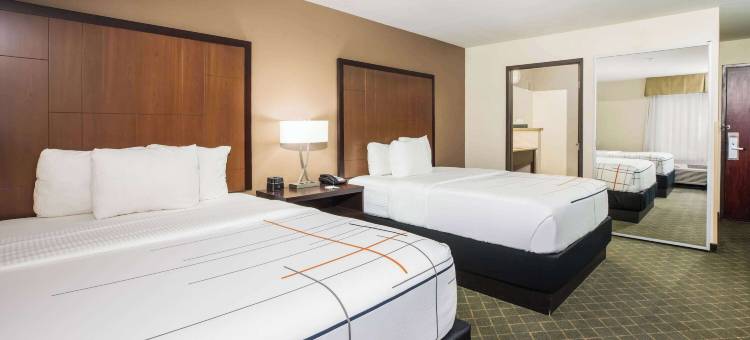 波特兰机场拉昆塔温德姆套房酒店(La Quinta Inn & Suites by Wyndham Portland Airport)图片