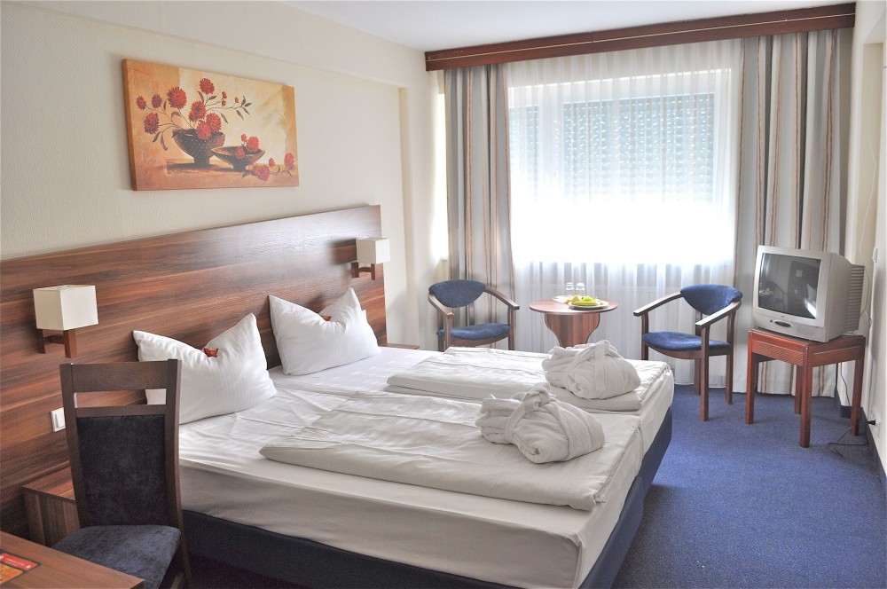 Savoy Hotel Over view