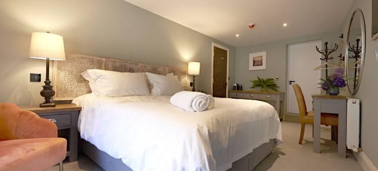 餐厅客房(Valentino s Restaurant with Rooms)图片