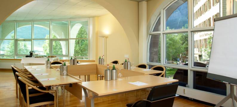 洛伊克巴德温泉酒店(Thermal Hotels & Walliser Alpentherme Leukerbad)图片