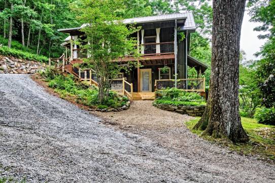 Fiber Optic Wi-Fi and Outdoor Fire-Pit - Inviting Mountain Retreat