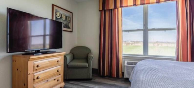 兰开斯特套房酒店(Lancaster Inn & Suites)图片