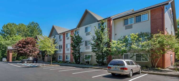 图拉丁-南奥斯威戈湖舒适套房酒店(Comfort Inn & Suites Tualatin - Lake Oswego South)图片