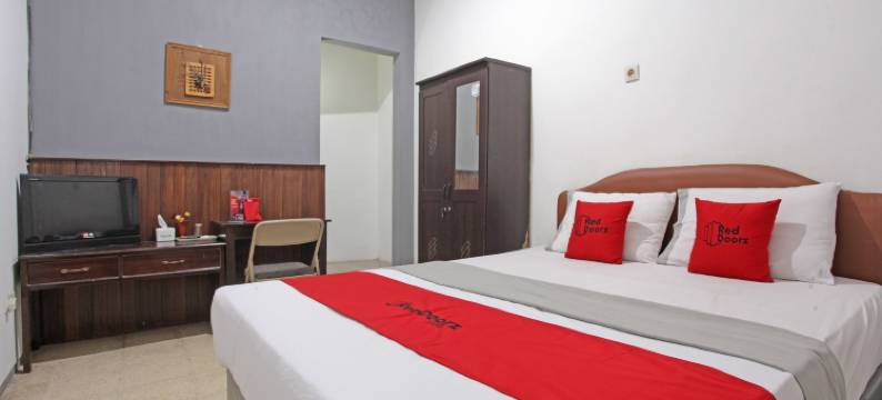 红多兹酒店-索卡诺哈他2(RedDoorz @ Soekarno Hatta 2)图片